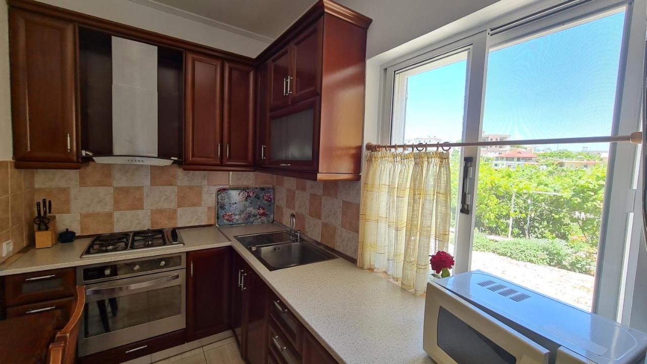 Village Home Next To The Sea Sarande Exterior photo